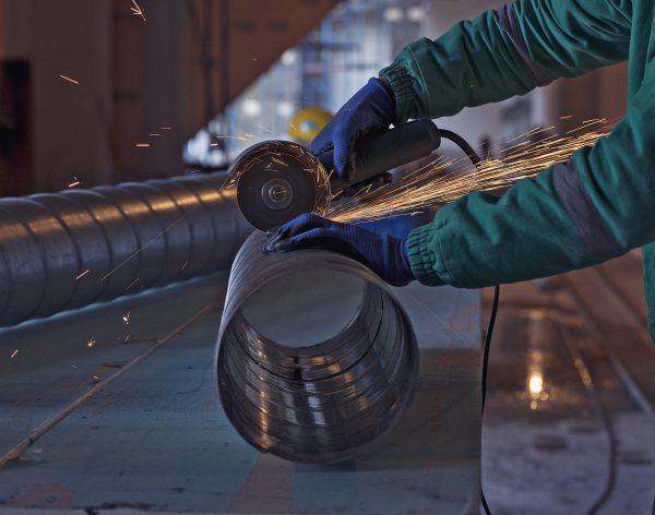 arc-welding-steel-construction-site